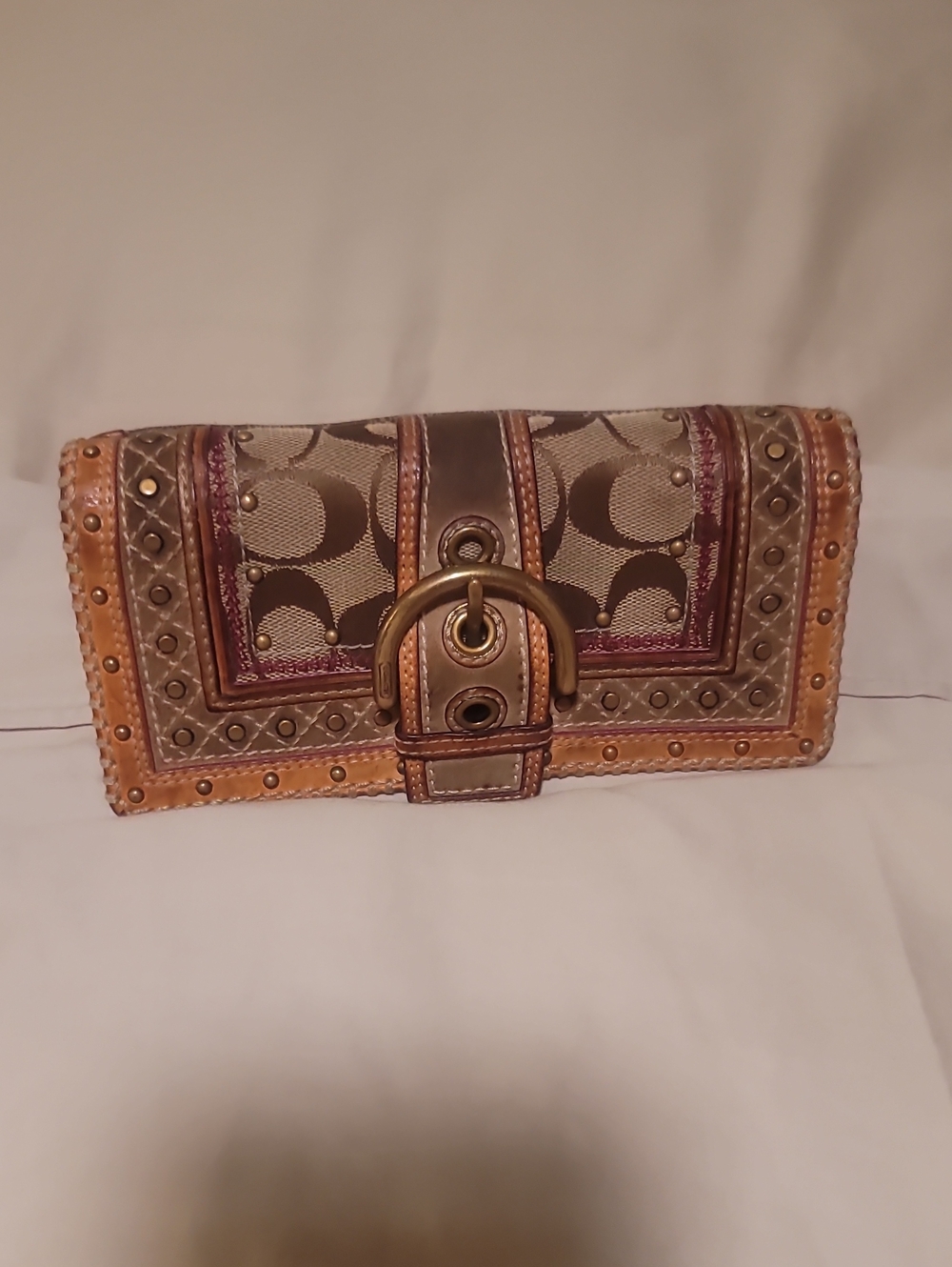 Designer-Style Brown Patterned Women's Wallet with Brass Buckle